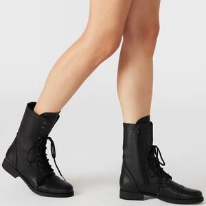 Steve Madden Troopa boot